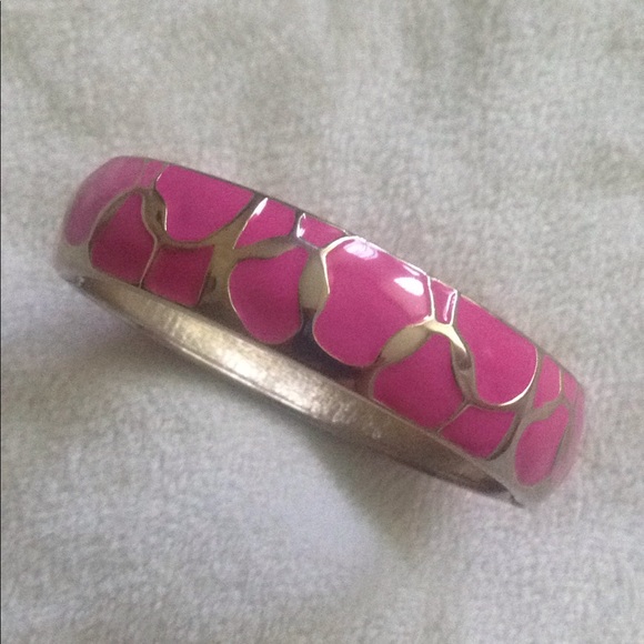 Express hot pink and gold bangle bracelet - Picture 6 of 6